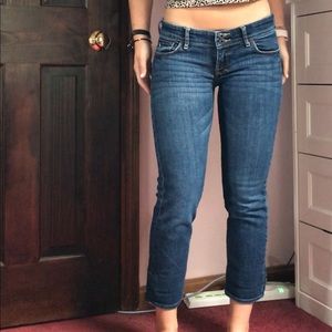 Cute stretch Abercrombie Jeans